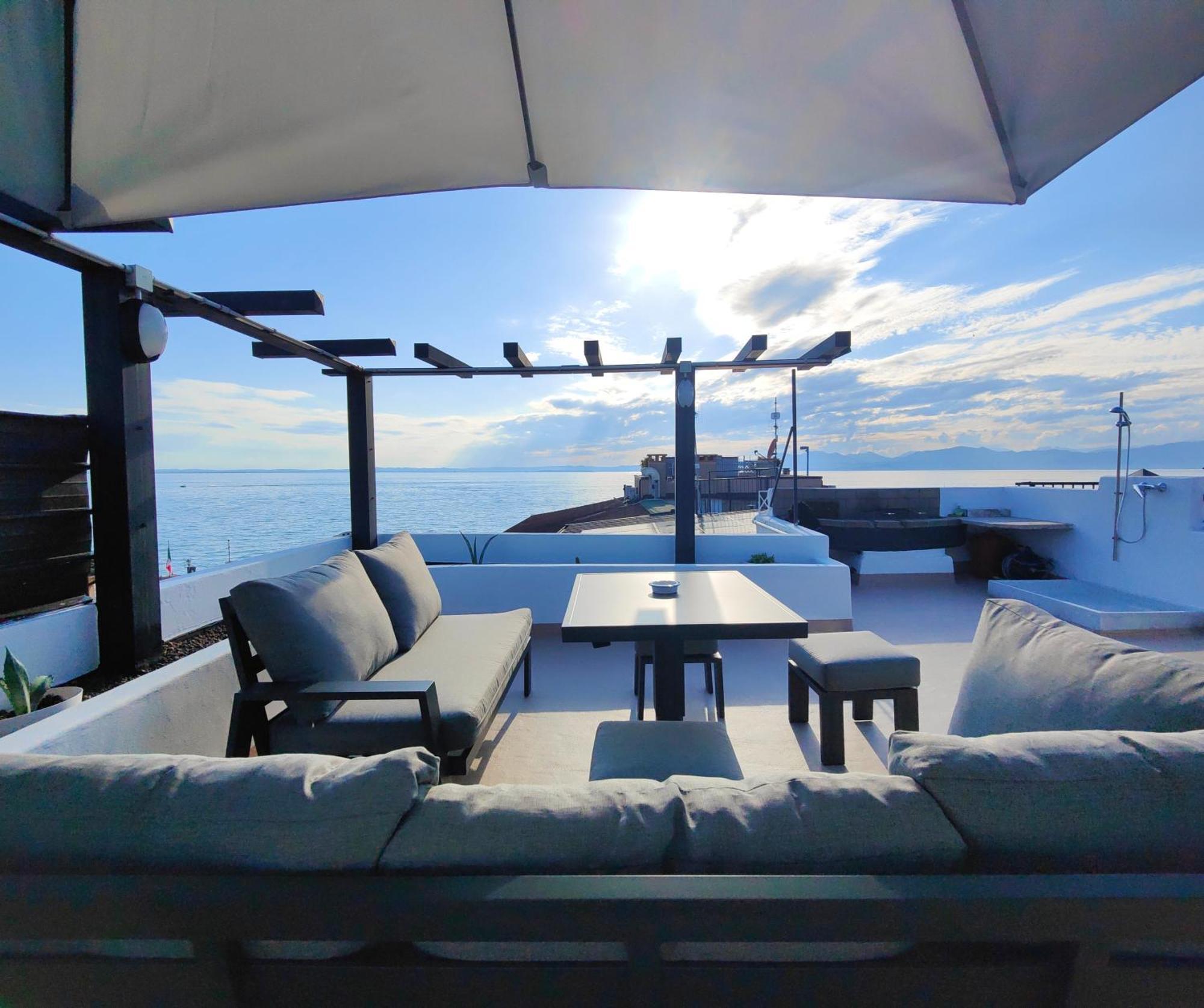 Appartamento Con Vista Mozzafiato Lazise Exterior foto